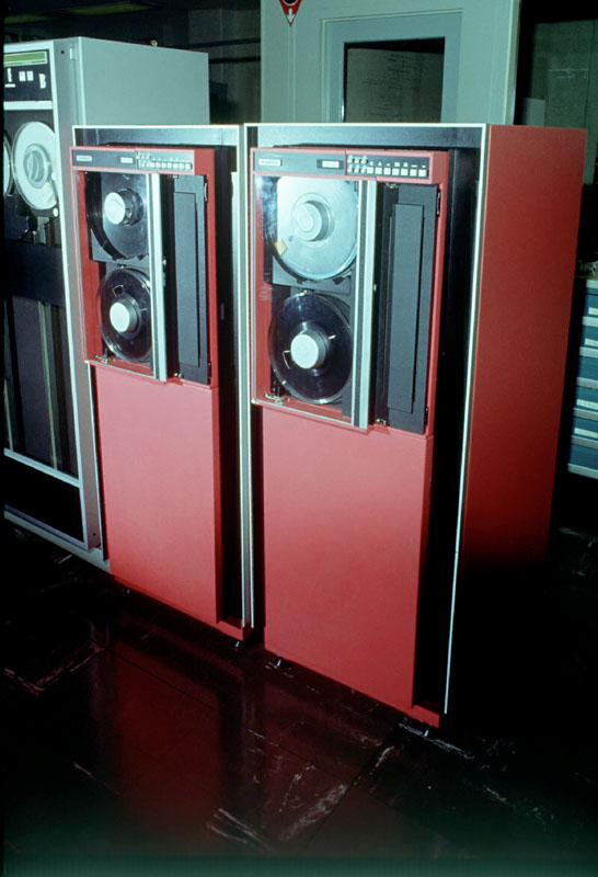 9-Track Tape Drives